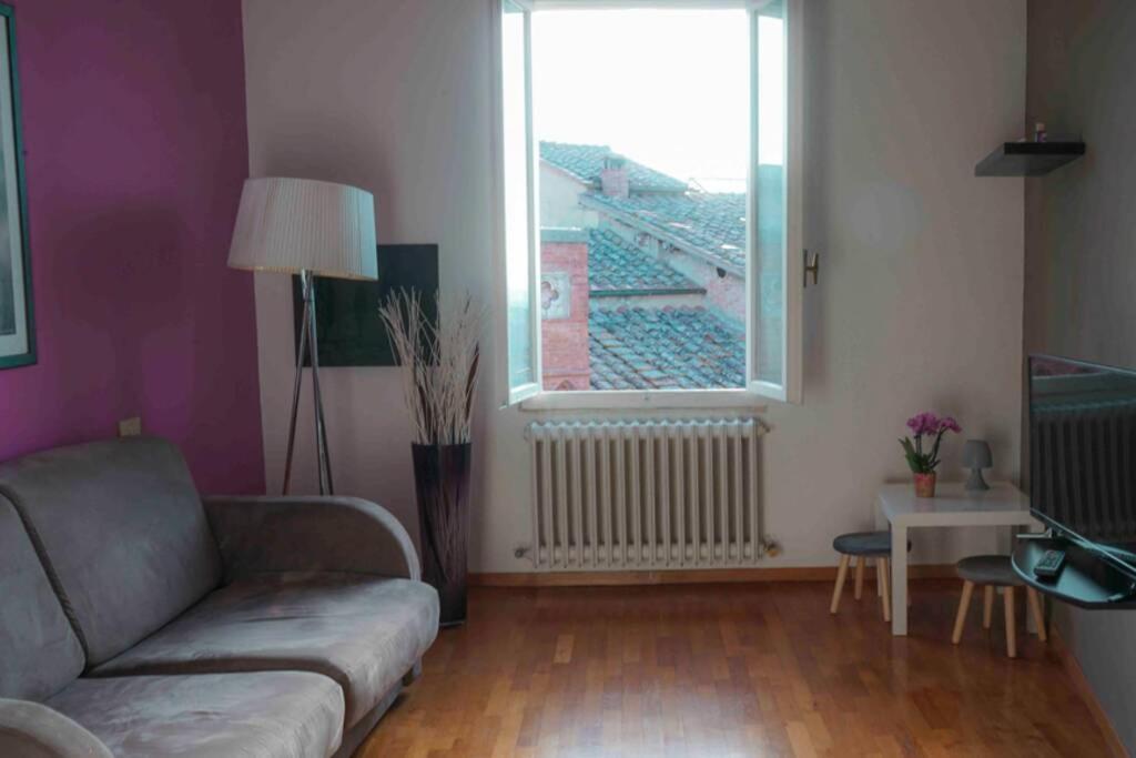 Bv Apartment Сиена Екстериор снимка