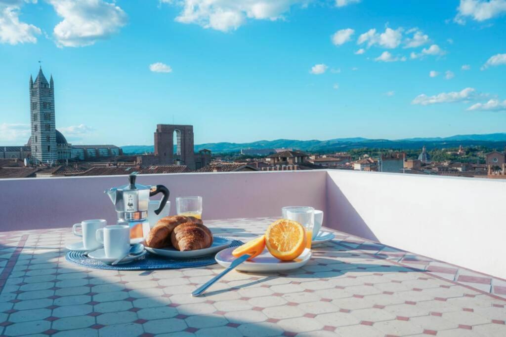 Bv Apartment Сиена Екстериор снимка