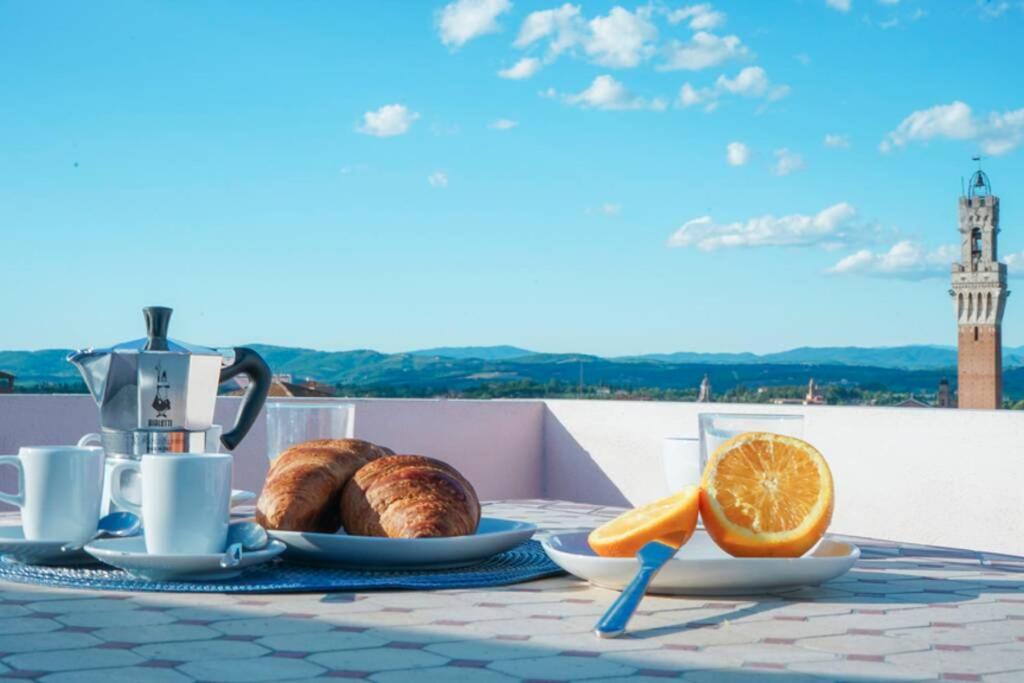 Bv Apartment Сиена Екстериор снимка
