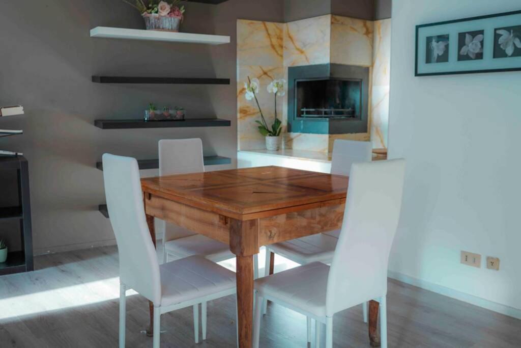 Bv Apartment Сиена Екстериор снимка